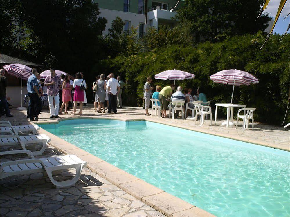 Hotel Le Ty-Lann Saint-Avé Exterior photo